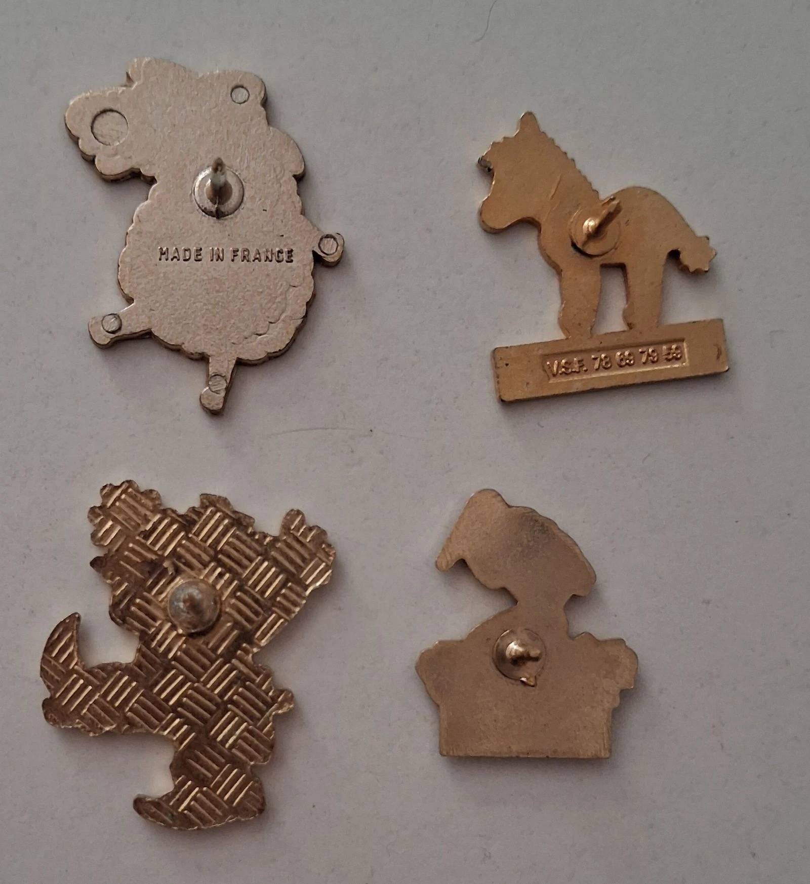 Lot of 4 different pins – photo 2